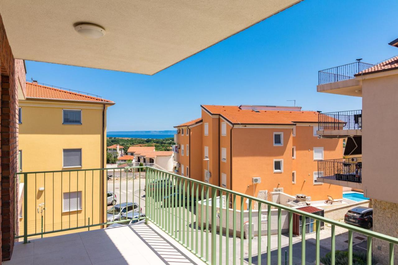Apartments Anna Liznjan Exterior photo